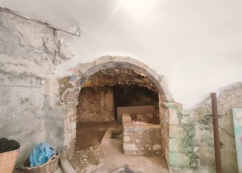 Stanza vuota - Semi-detached house Via Dei Mori
 
21, Navelli - photo 28