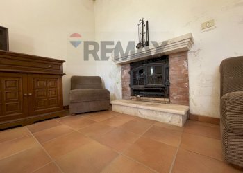 Soggiorno - Casa semi indipendente Via Roma
 
54, Santo Stefano di Sessanio - foto 4
