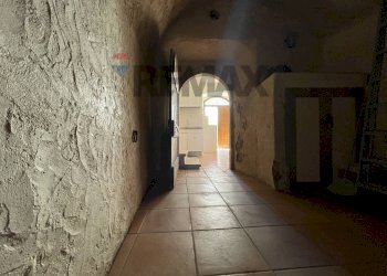 Hall / corridoio - Casa semi indipendente Via Roma
 
54, Santo Stefano di Sessanio - foto 9
