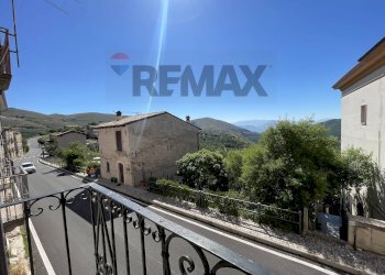 Balcone - Casa semi indipendente Via Roma
 
54, Santo Stefano di Sessanio - foto 16