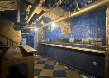 Bagno - Negozio Piazza Monteoliveto
 
10, Napoli - foto 24