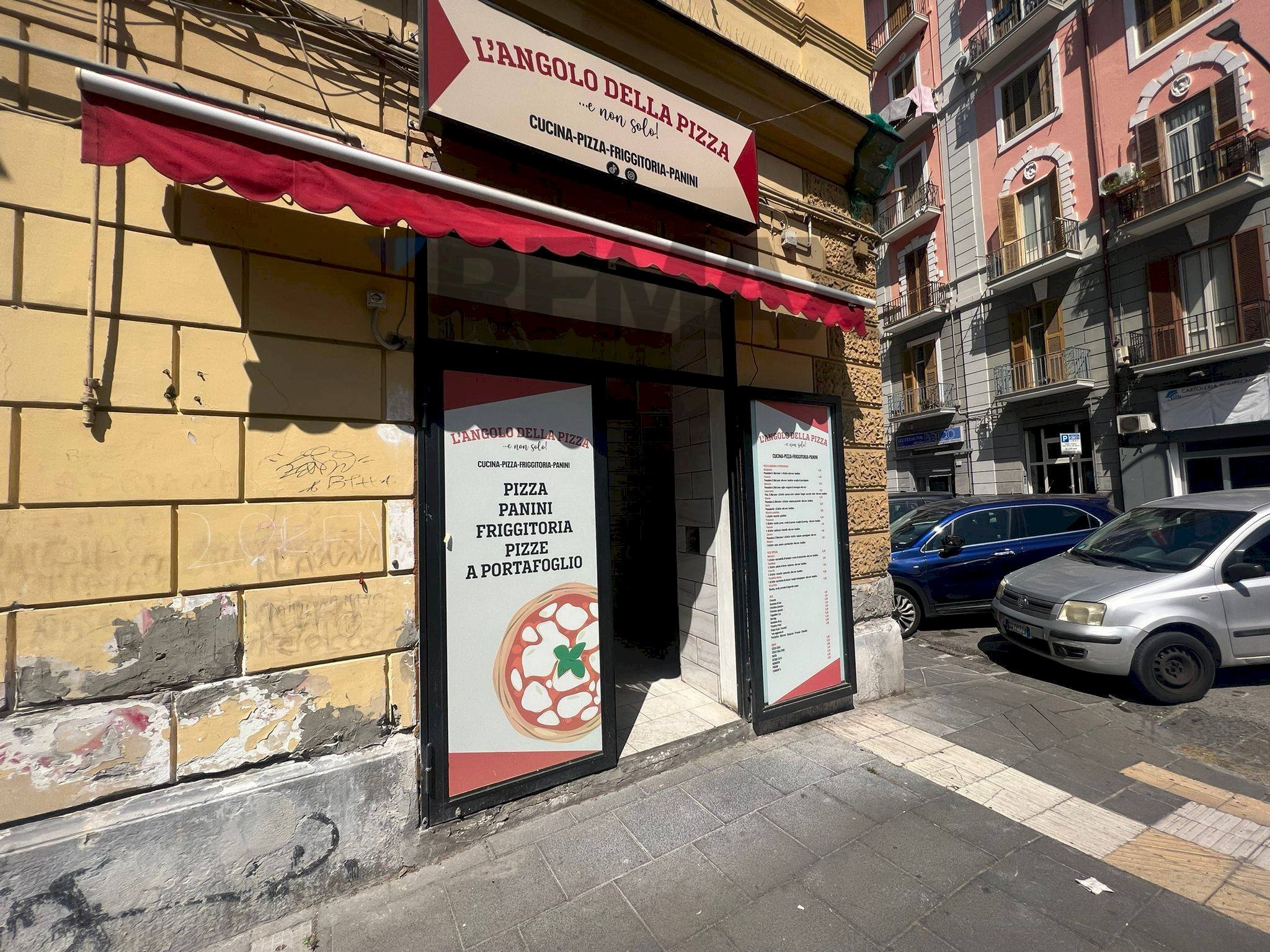 Edificio all\'aperto - Negozio Via Giovanni Chiarini
 
1, Napoli - foto 1