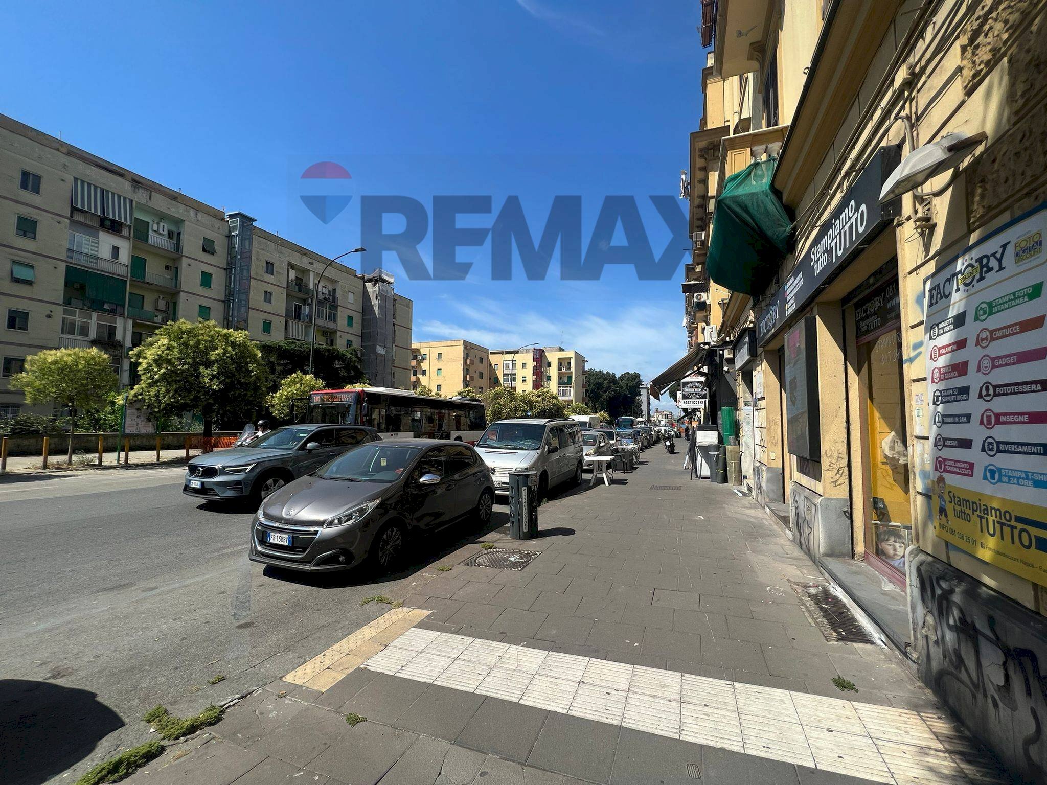 Edificio all\'aperto - Negozio Via Giovanni Chiarini
 
1, Napoli - foto 3