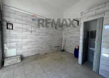 Stanza vuota - Negozio Via Giovanni Chiarini
1, Napoli - foto 5
