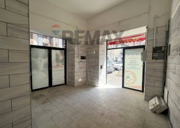 Ricezione / Lobby - Negozio Via Giovanni Chiarini
1, Napoli - foto 8