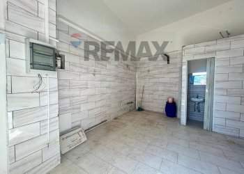 Stanza vuota - Negozio Via Giovanni Chiarini
1, Napoli - foto 9
