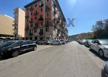 Edificio all\'aperto - Negozio Via Giovanni Chiarini
1, Napoli - foto 10