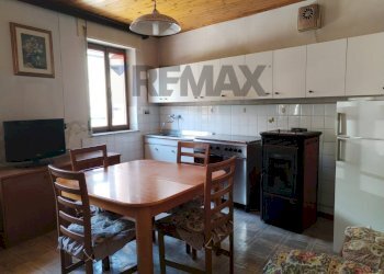 Sala da pranzo - Casa semi indipendente via molini
 
3, Fonzaso - foto 16