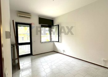 Stanza vuota - Bilocale VIA MURCIANO
 
13, Galliate - foto 9