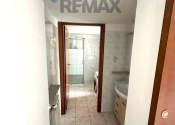 Hall / corridoio - Semi-detached house VIA MURCIANO
 
13, Galliate - photo 13