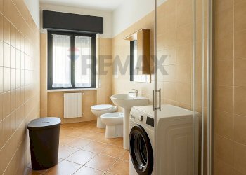 Bagno - Semi-detached house VIA MURCIANO
 
13, Galliate - photo 17