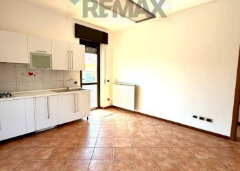Cucina - Semi-detached house VIA MURCIANO
 
13, Galliate - photo 20