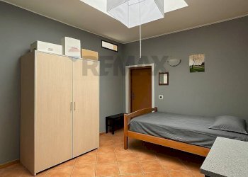 Camera / camera da letto - Semi-detached house VIA MURCIANO
 
13, Galliate - photo 24