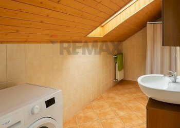 Lavanderia - Semi-detached house VIA MURCIANO
 
13, Galliate - photo 25