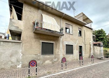 Casa all\'aperto - Semi-detached house VIA MURCIANO
 
13, Galliate - photo 26