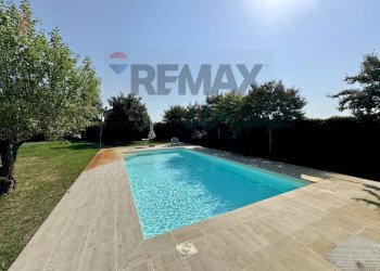 Piscina - Villa Cascina Cassero Alto
 
6, Silvano Pietra - foto 6