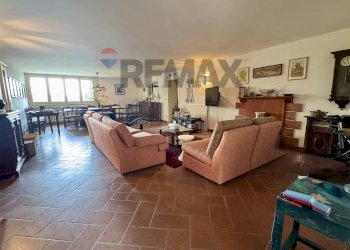Sala da pranzo - Villa Cascina Cassero Alto
 
6, Silvano Pietra - foto 15