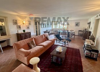 Sala da pranzo - Villa Cascina Cassero Alto
 
6, Silvano Pietra - foto 16