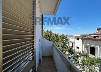 Balcone - Quadrilocale Viale Aldo Moro
 
41, Ischitella - foto 6