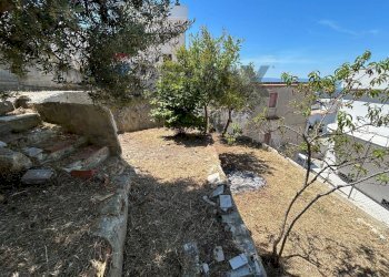 Giardino - Quadrilocale Viale Aldo Moro
 
41, Ischitella - foto 19