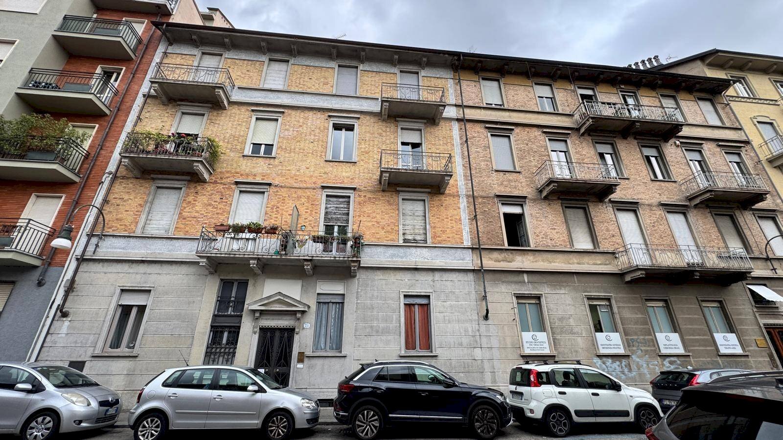 Foto 1 - Four-room apartment Via Avigliana
 
28, Torino - photo 1