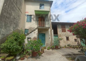 Casa all\'aperto - Casa semi indipendente LOCALITà FONDO COSTA
 
3, Coreglia Antelminelli - foto 4