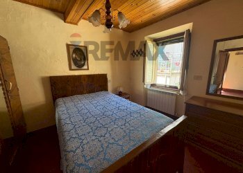 Camera / camera da letto - Casa semi indipendente Via Torre 6  Benabbio
 
7, Bagni di Lucca - foto 10
