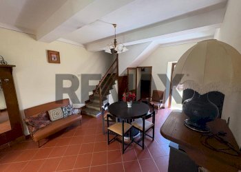 Soggiorno - Casa semi indipendente Via Torre 6  Benabbio
 
7, Bagni di Lucca - foto 5