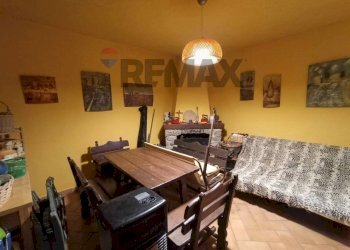 Sala da pranzo - Baita LOCALITA' TROGHELLI
 
SNC, Bagni di Lucca - foto 4