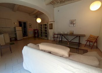 Soggiorno - Three-room apartment VIA LETIZIA
195, Bagni di Lucca - photo 3