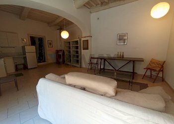 Camera / camera da letto - Three-room apartment VIA LETIZIA
195, Bagni di Lucca - photo 5