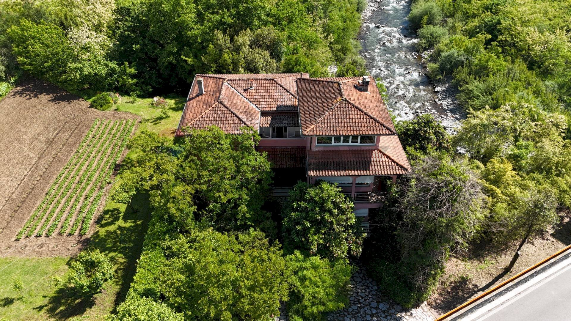 Casa all\'aperto - Villa PONTE DI CAMPIA
 
1, Gallicano - photo 3