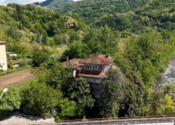 Vista delle montagne - Villa PONTE DI CAMPIA
 
1, Gallicano - photo 17