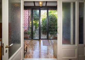 Stanza vuota - Villa PONTE DI CAMPIA
 
1, Gallicano - photo 27