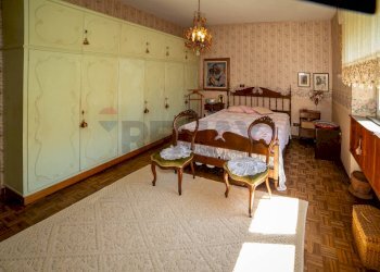 Camera / camera da letto - Villa PONTE DI CAMPIA
 
1, Gallicano - photo 35