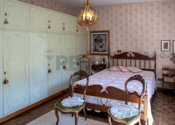 Camera / camera da letto - Villa PONTE DI CAMPIA
 
1, Gallicano - photo 36