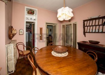 Sala da pranzo - Villa PONTE DI CAMPIA
 
1, Gallicano - photo 40