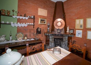 Sala da pranzo - Villa PONTE DI CAMPIA
 
1, Gallicano - photo 45