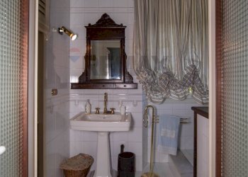Bagno - Villa PONTE DI CAMPIA
 
1, Gallicano - photo 56