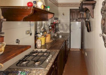 Cucina - Villa PONTE DI CAMPIA
 
1, Gallicano - photo 64