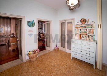 Hall / corridoio - Villa PONTE DI CAMPIA
 
1, Gallicano - photo 67