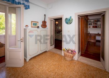 Hall / corridoio - Villa PONTE DI CAMPIA
 
1, Gallicano - photo 68