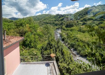 Vista delle montagne - Villa PONTE DI CAMPIA
 
1, Gallicano - photo 74