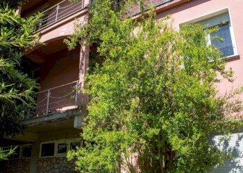 Edificio all\'aperto - Villa PONTE DI CAMPIA
 
1, Gallicano - photo 85