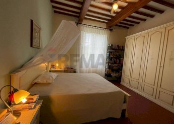 Camera / camera da letto - Villa VIA NUOVA COLLE DI COMPITO
 
224, Capannori - photo 20