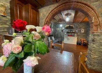Sala da pranzo - Villa VIA NUOVA COLLE DI COMPITO
 
224, Capannori - photo 28