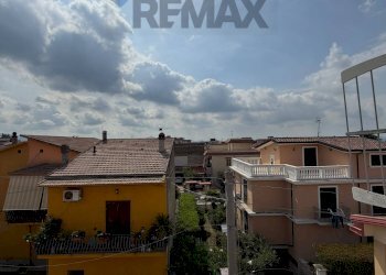 Edificio all\'aperto - Bilocale Via Lorenzo Leardi
 
2, Sparanise - foto 10