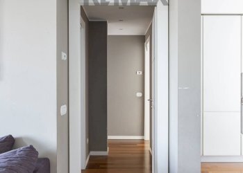 Hall / corridoio - Three-room apartment Via Sant'Ambrigio
 
21, Triuggio - photo 13
