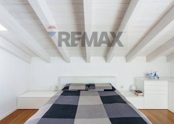 Camera / camera da letto - Three-room apartment Via Sant'Ambrigio
 
21, Triuggio - photo 18