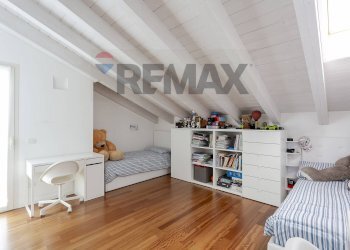 Camera / camera da letto - Three-room apartment Via Sant'Ambrigio
 
21, Triuggio - photo 28
